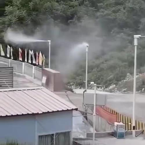 道路360旋转喷雾